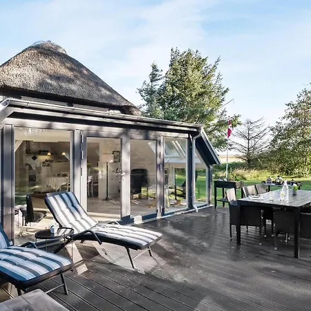 Hobbit Huset Holiday home Ringkobing