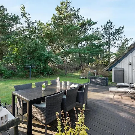 Hobbit Huset Holiday home Ringkobing