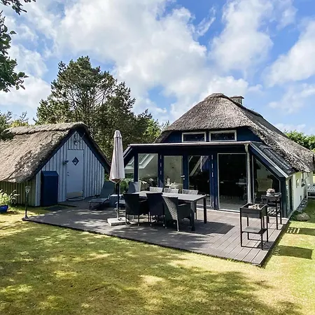 Hobbit Huset Holiday home Ringkobing